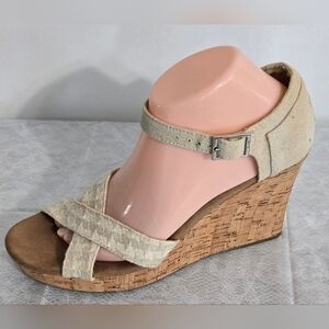 Toms Cork Wedge Sandals Shoes Ankle Strap 9.5